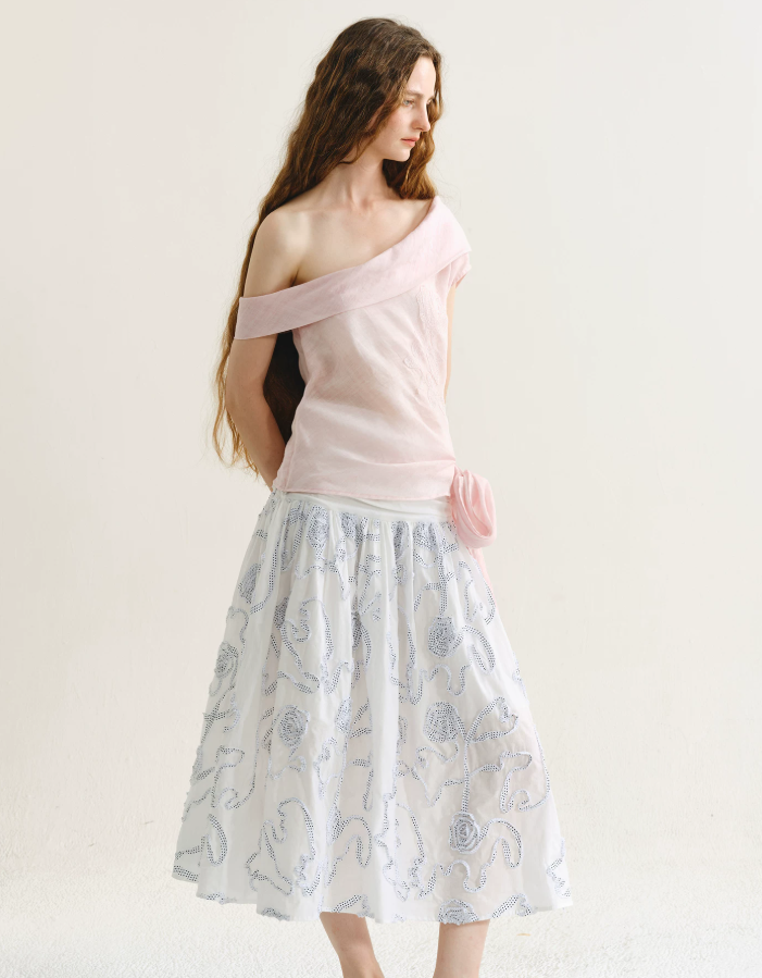 Veyra Asymmetric Linen Top