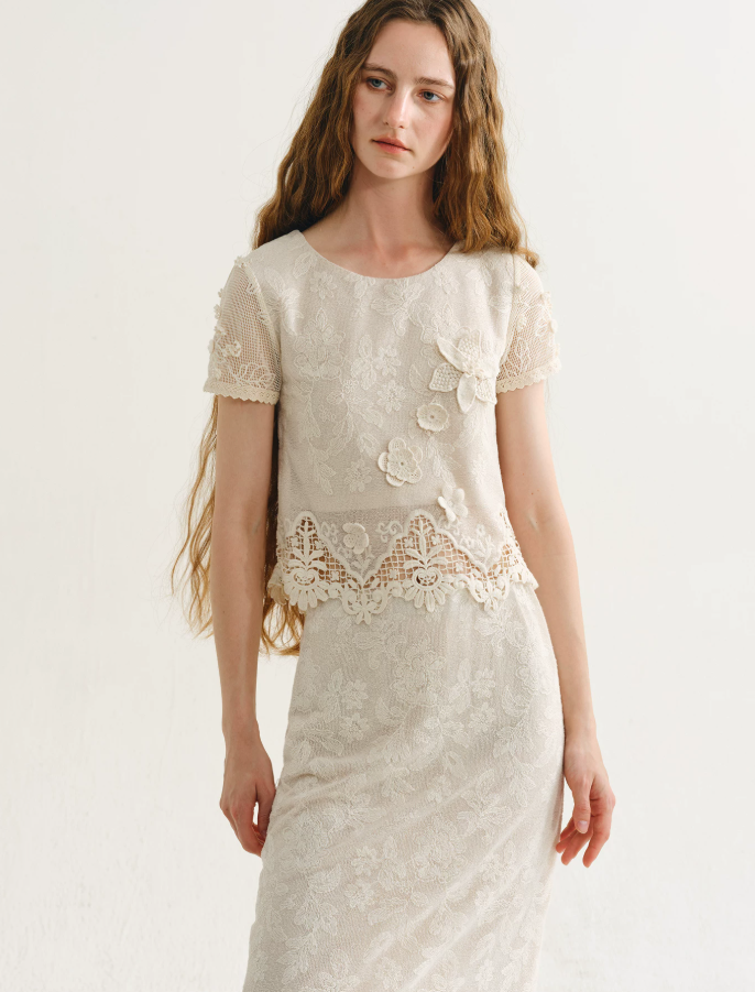 Fiora Crochet Blossom Tee